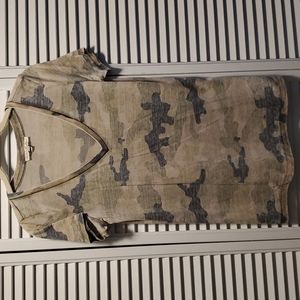 Women's Express One Eleven Cano V-Neck T-Shirt, Small